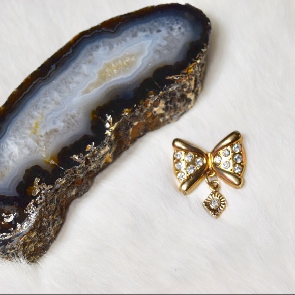 Vintage Jewelry - 5/$25 Vtg Rhinestone Embellished Gold Pin Brooch